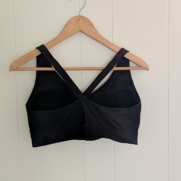 🍒 3 for $30 Padded Sports Bra - Picture 2 of 2